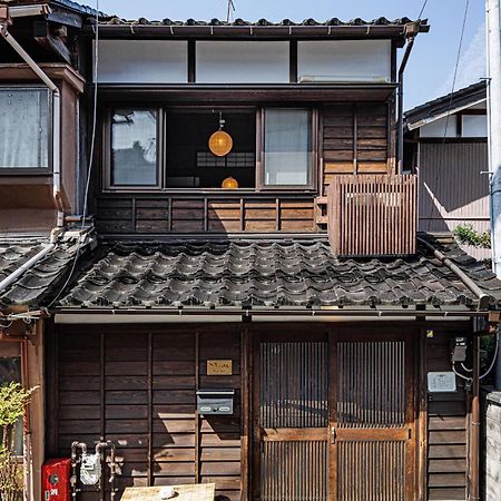 فيلا Kaga House كانازاوَ المظهر الخارجي الصورة